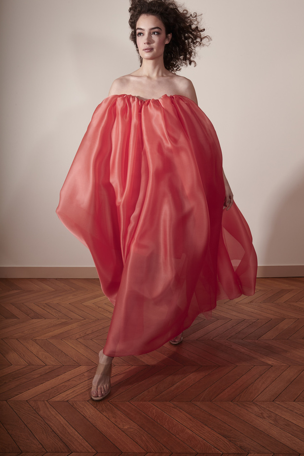 مجموعة Alexis Mabille لموسم خريف وشتاء 2024 في باريس