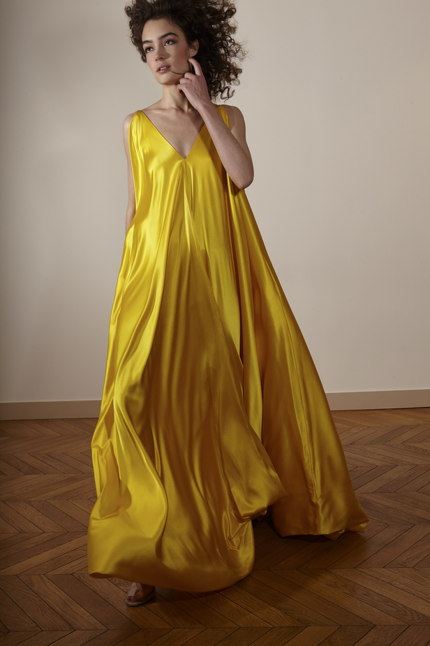 مجموعة Alexis Mabille لموسم خريف وشتاء 2024 في باريس