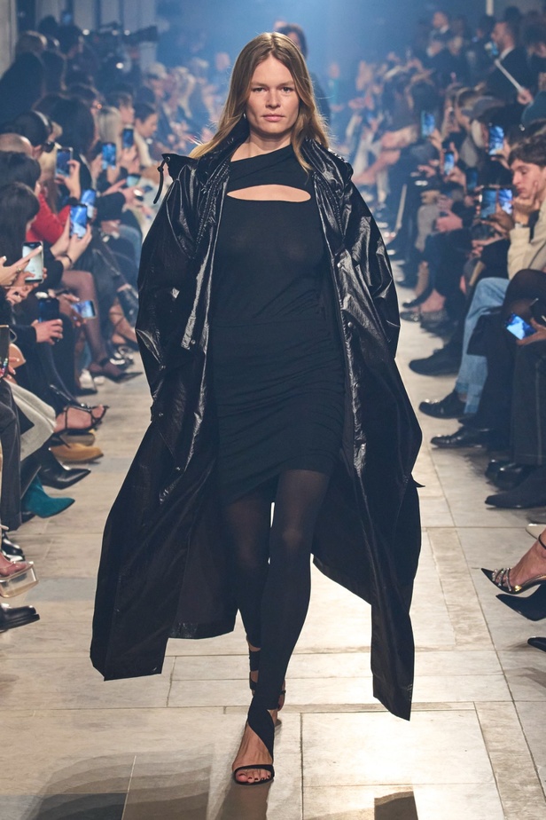 مجموعة Isabel Marant لخريف وشتاء 2023-2024