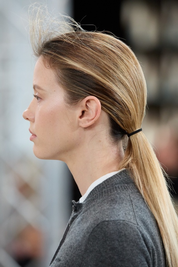 اطلالات جمالية من مجموعة ميو ميو لموسم خريف 2023