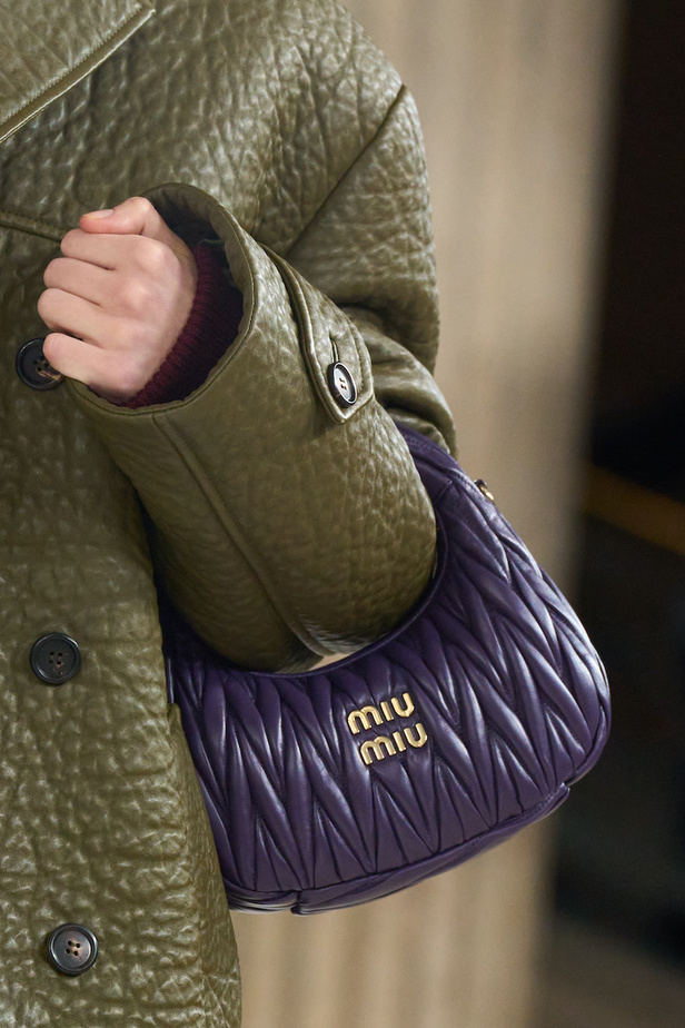 مجموعة ميو ميو لموسم خريف 2023 رؤية شخصية للموضة 