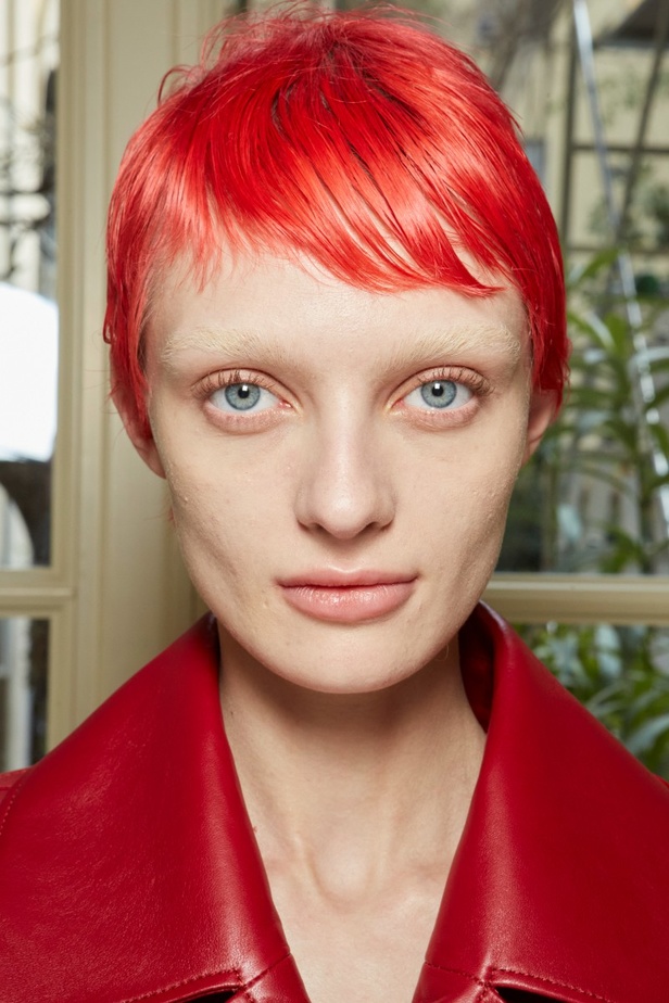 اطلالات جمالية من مجموعة Ermanno Scervino لخريف وشتاء 2024 