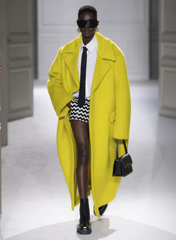 من مجموعة فالنتينو لموسم خريف وشتاء 2023-2024