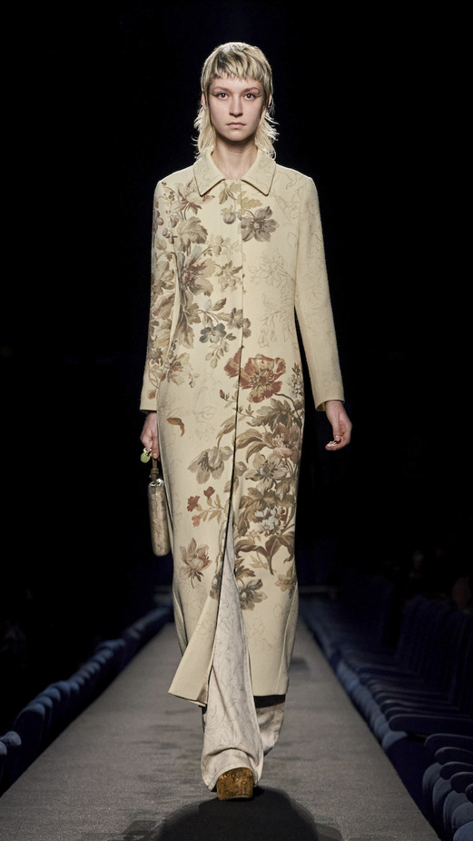 مجموعة Dries Van Noten لموسم خريف وشتاء 2023-2024