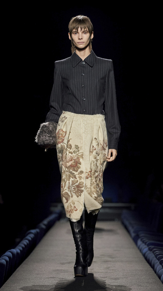 مجموعة Dries Van Noten لموسم خريف وشتاء 2023-2024