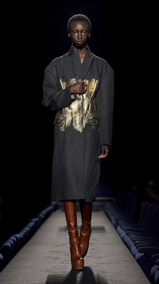 مجموعة Dries Van Noten لموسم خريف وشتاء 2023-2024