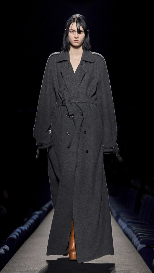 مجموعة Dries Van Noten لموسم خريف وشتاء 2023-2024