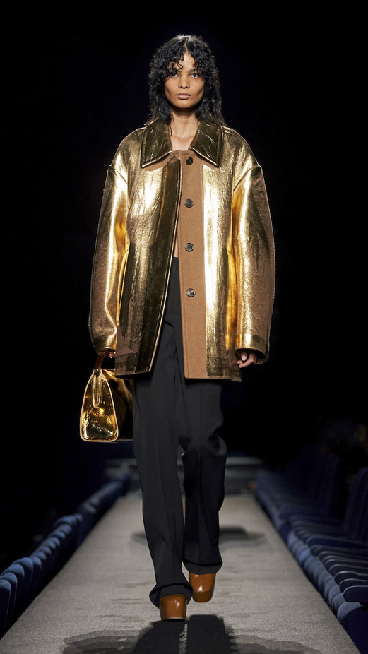 مجموعة Dries Van Noten لموسم خريف وشتاء 2023-2024