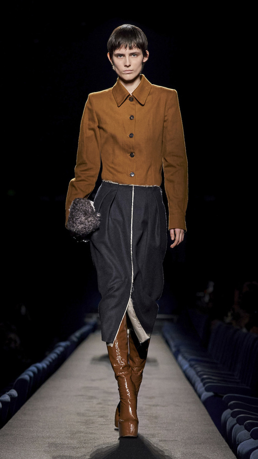 مجموعة Dries Van Noten لموسم خريف وشتاء 2023-2024