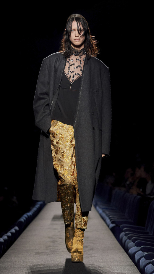 مجموعة Dries Van Noten لموسم خريف وشتاء 2023-2024