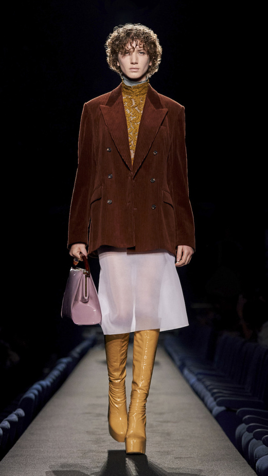 مجموعة Dries Van Noten لموسم خريف وشتاء 2023-2024