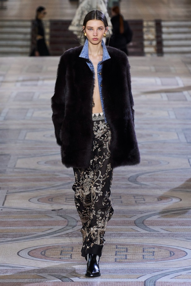 مجموعة Zimmermann لخريف وشتاء 2023-2024