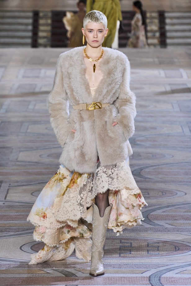 مجموعة Zimmermann لخريف وشتاء 2023-2024