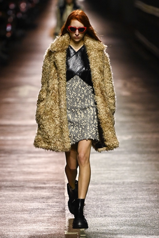 مجموعة Louis Vuitton لموسم ما قبل خريف 2023.. قصات كاجوال وعودة الجلد الى الواجهة