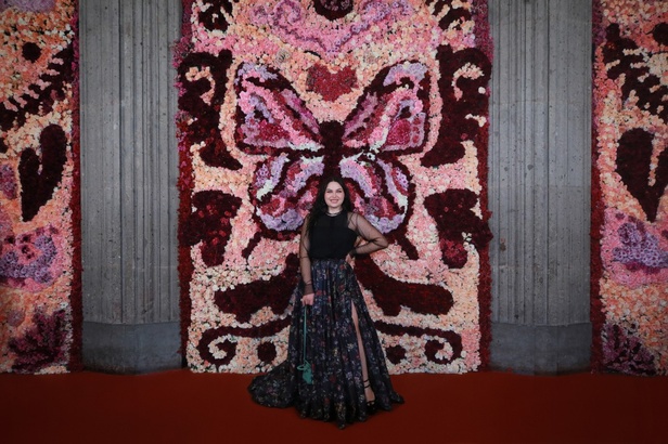 مجموعة Dior Cruise لعام 2024: احتفال بـ"فريدا كاهلو" والحرفية الاستثنائية