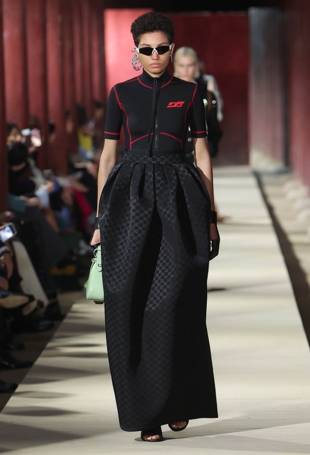 مجموعة Gucci Cruise 2024 تأخذنا إلى سيول في رحلة تجمع بين الأناقة والتراث 