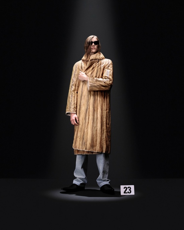 مجموعة Balenciaga لموسم خريف 2024