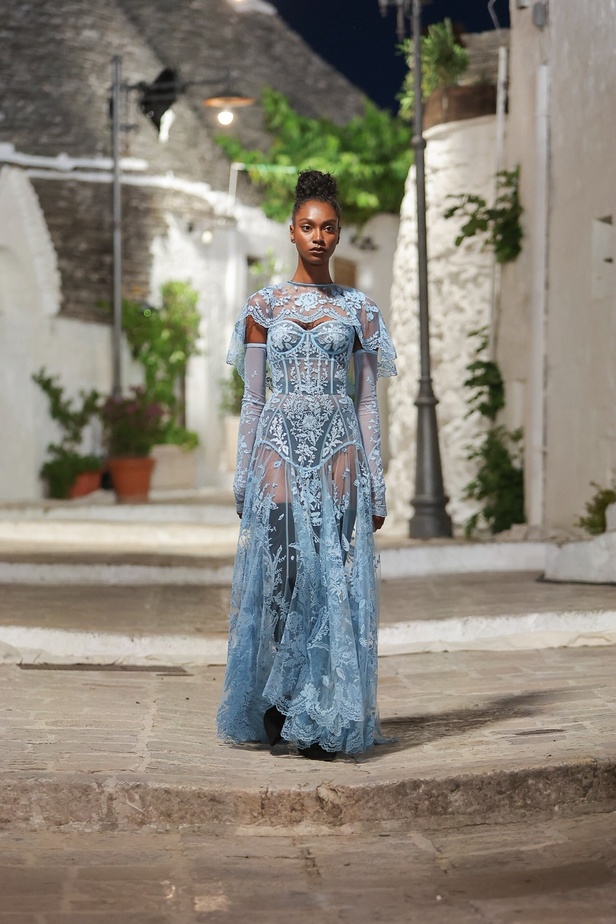 عرض دولتشي غابانا Alta Moda يحتفل بالحرف الأصلية لمدينة بوليا