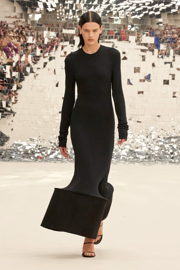 مجموعة Acne Studio لربيع وصيف 2024