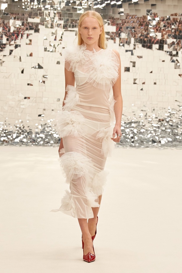 مجموعة Acne Studio لربيع وصيف 2024