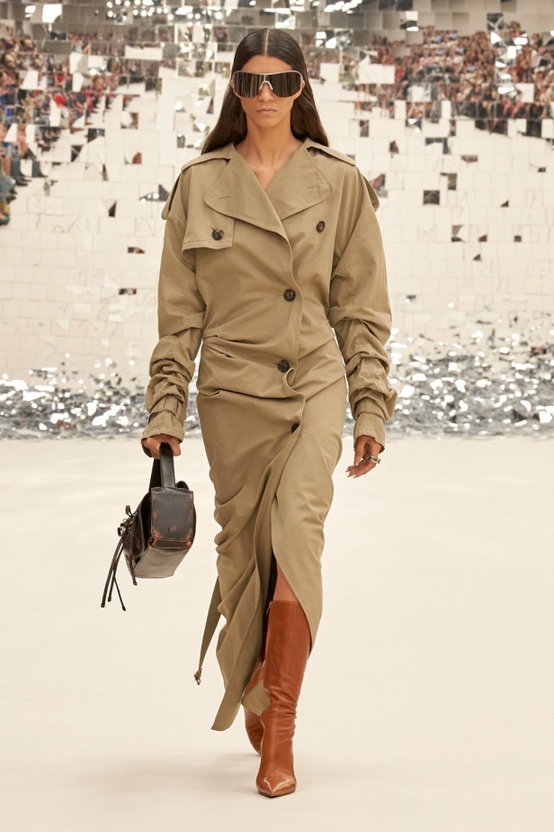 مجموعة Acne Studio لربيع وصيف 2024