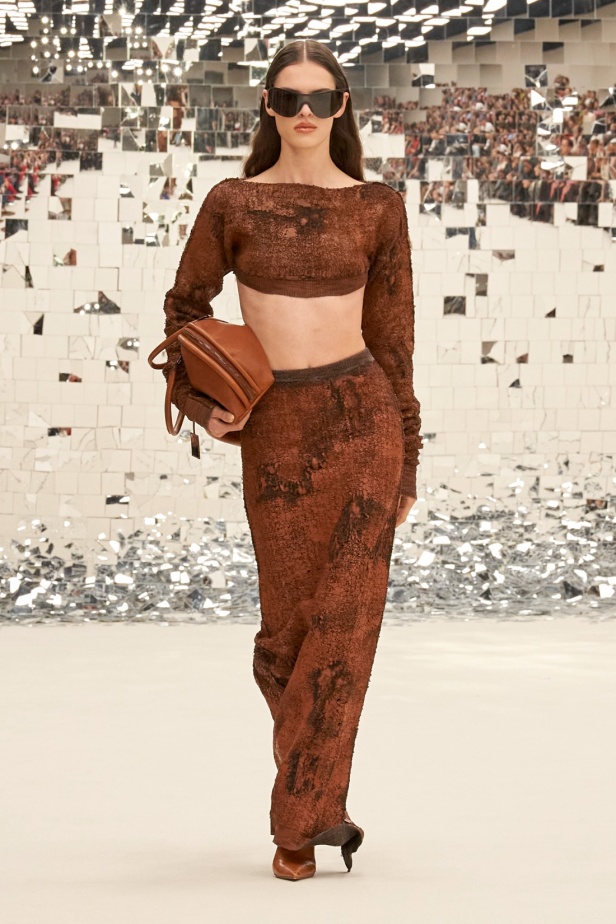 مجموعة Acne Studio لربيع وصيف 2024