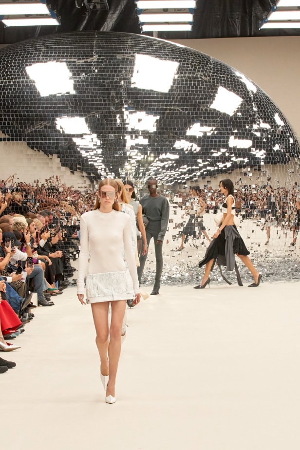 مجموعة Acne Studio لربيع وصيف 2024