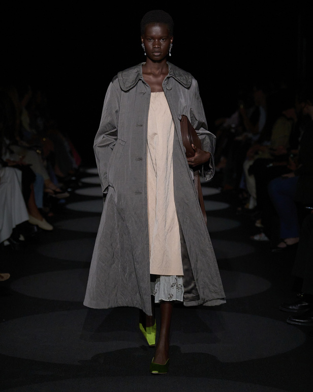 مجموعة Altuzarra لربيع وصيف 2024 في نيويورك