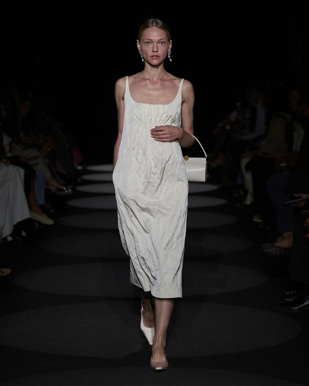 مجموعة Altuzarra لربيع وصيف 2024 في نيويورك