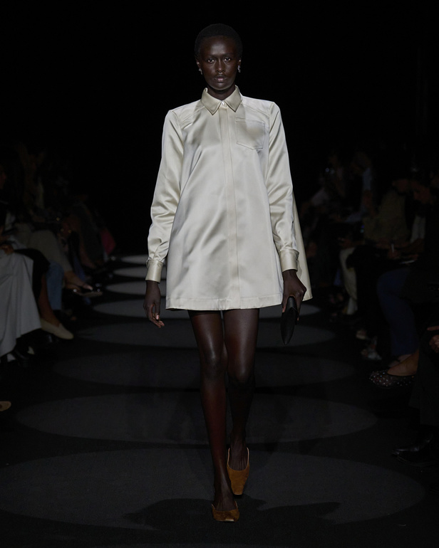 مجموعة Altuzarra لربيع وصيف 2024 في نيويورك