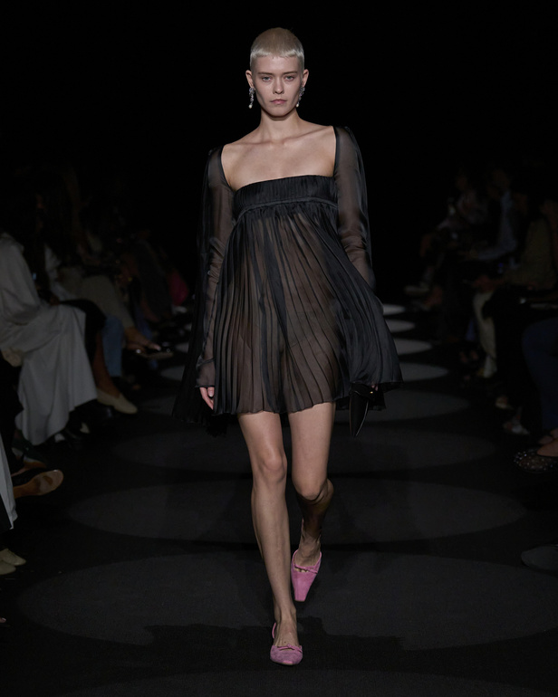 مجموعة Altuzarra لربيع وصيف 2024 في نيويورك