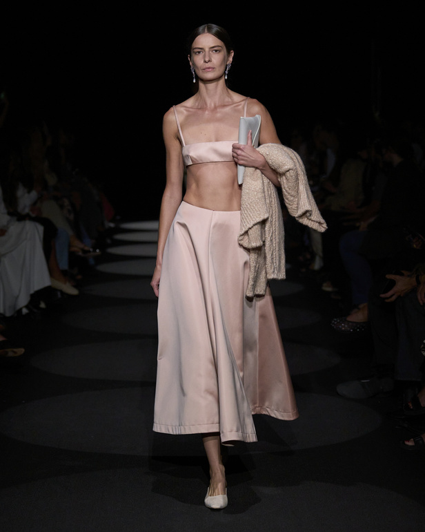 مجموعة Altuzarra لربيع وصيف 2024 في نيويورك