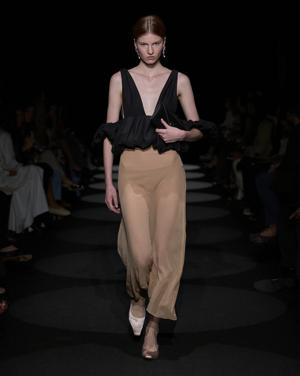 مجموعة Altuzarra لربيع وصيف 2024 في نيويورك