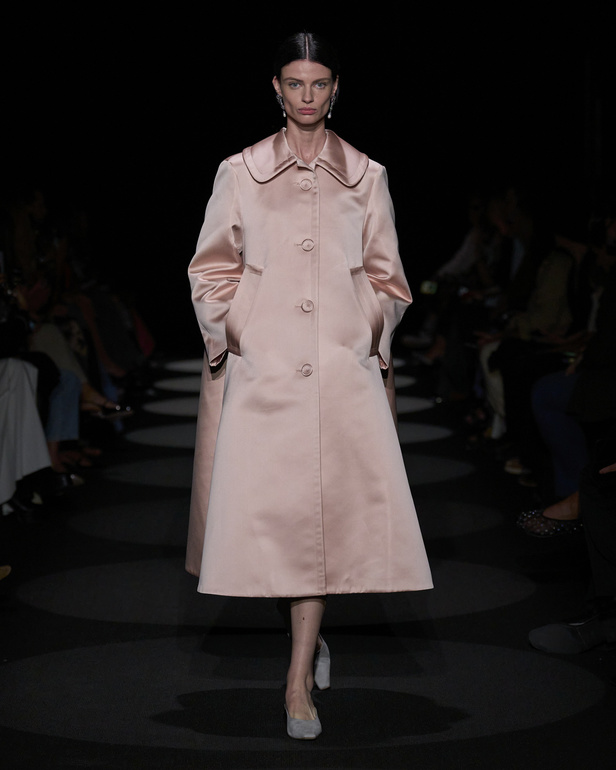 مجموعة Altuzarra لربيع وصيف 2024 في نيويورك