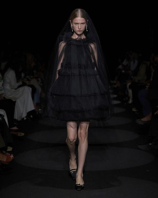 مجموعة Altuzarra لربيع وصيف 2024 في نيويورك