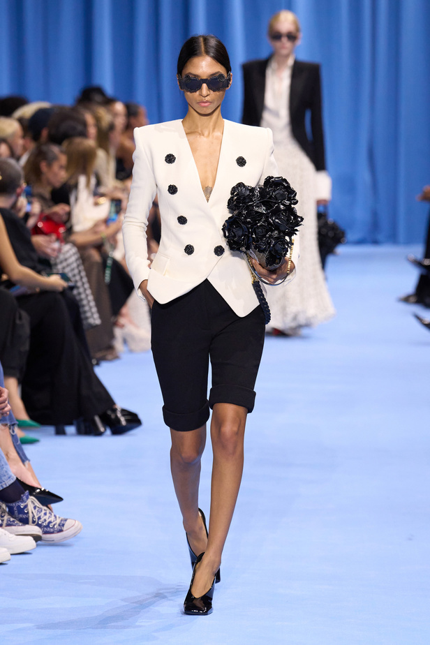 مجموعة Balmain لموسم ربيع وصيف 2024