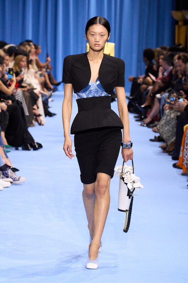 مجموعة Balmain لموسم ربيع وصيف 2024