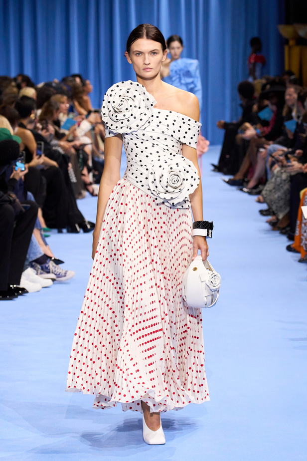 مجموعة Balmain لموسم ربيع وصيف 2024