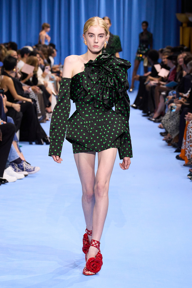 مجموعة Balmain لموسم ربيع وصيف 2024