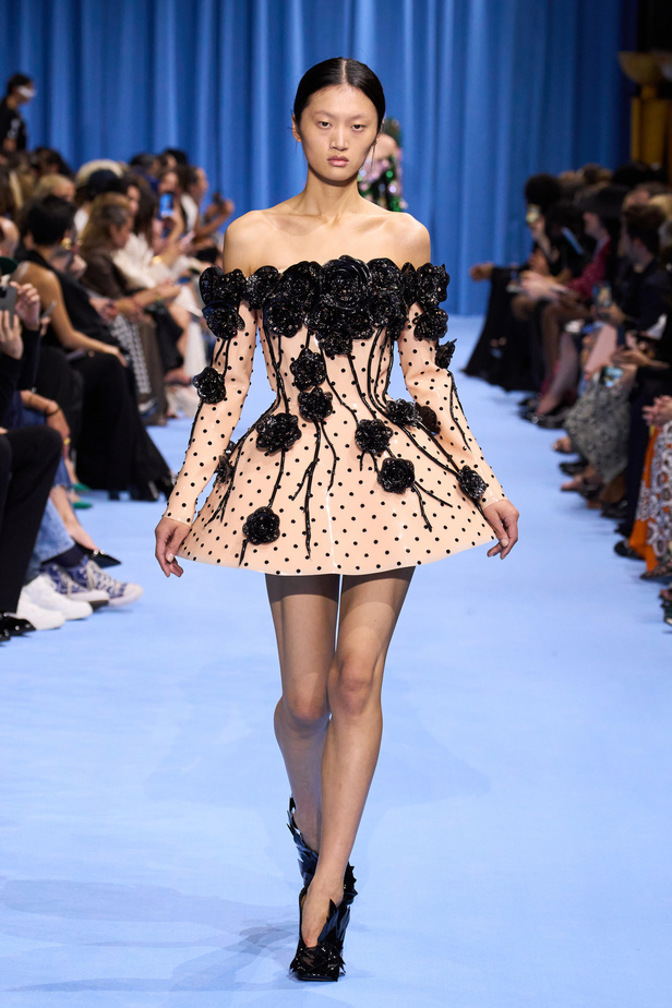 مجموعة Balmain لموسم ربيع وصيف 2024