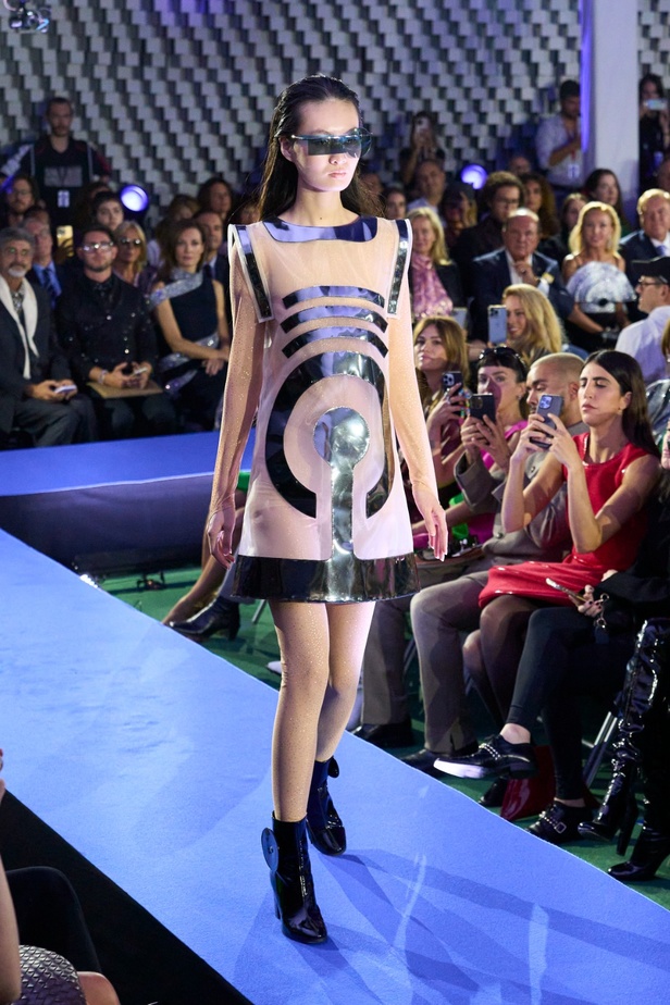 مجموعة Pierre Cardin لربيع وصيف 2024