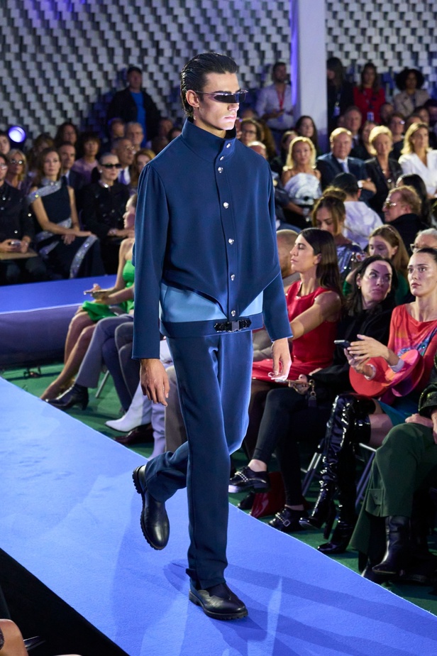 مجموعة Pierre Cardin لربيع وصيف 2024