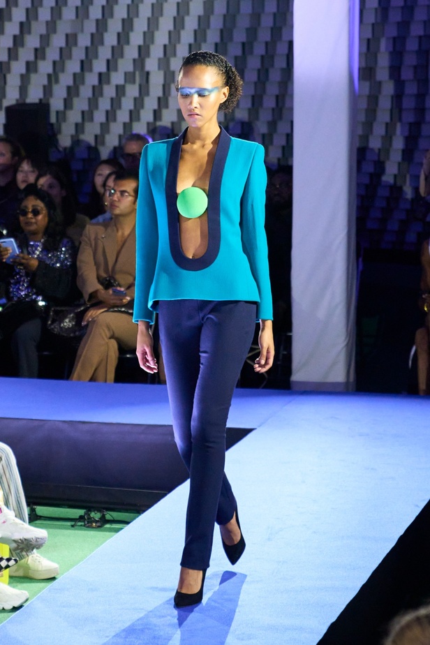 مجموعة Pierre Cardin لربيع وصيف 2024