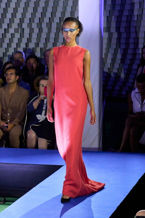 مجموعة Pierre Cardin لربيع وصيف 2024