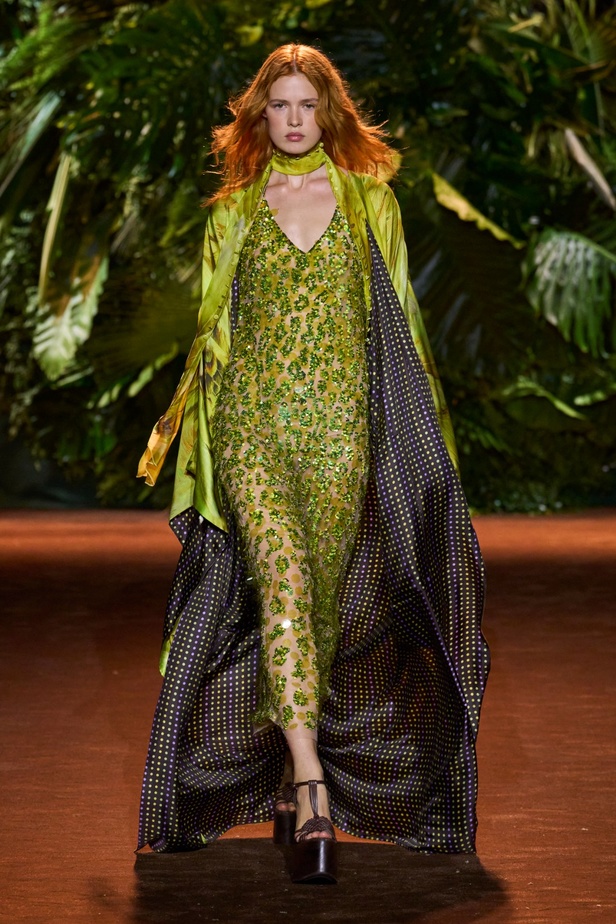 مجموعة Roberto Cavalli لربيع وصيف 2024