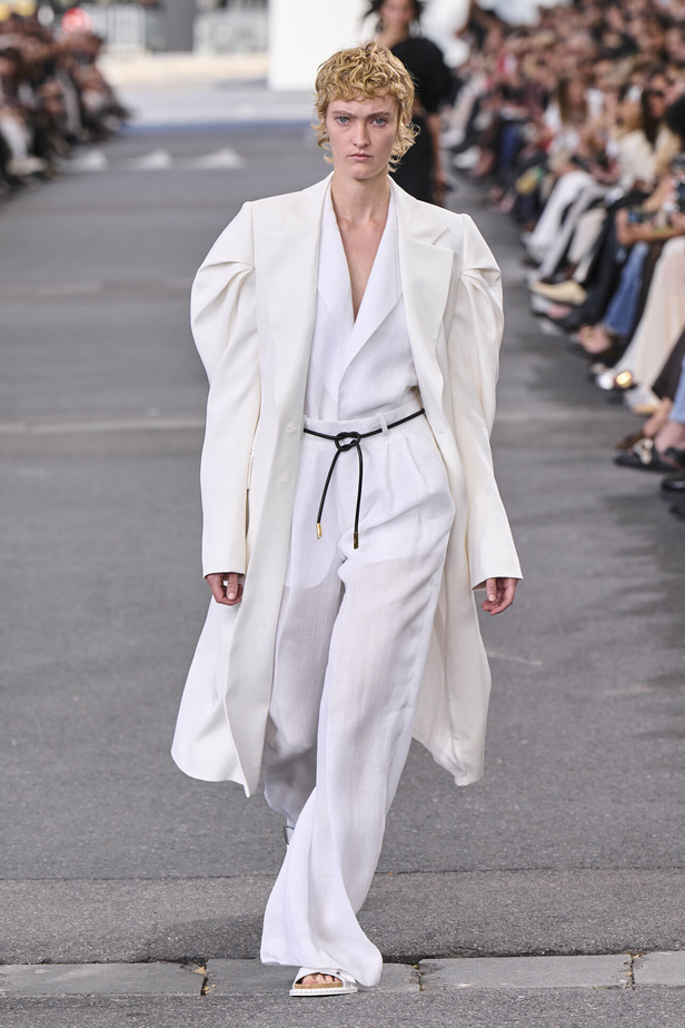 عرض Chloe لصيف 2024