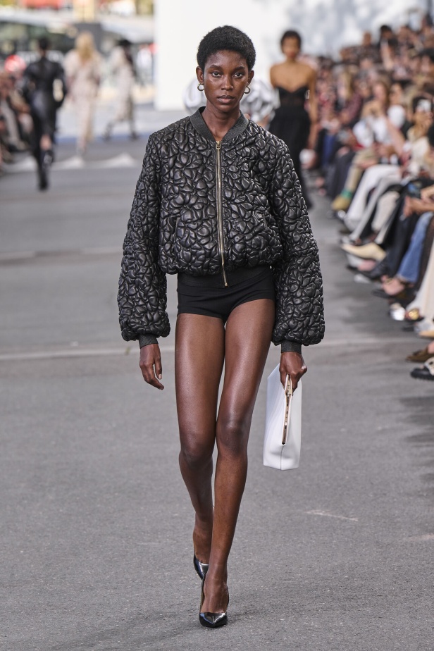 عرض Chloe لصيف 2024