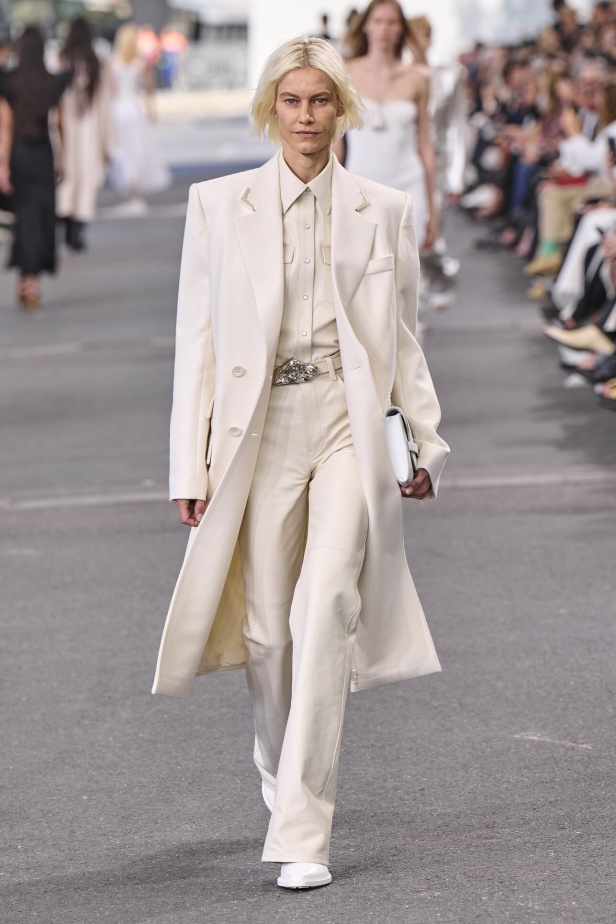 عرض Chloe لصيف 2024