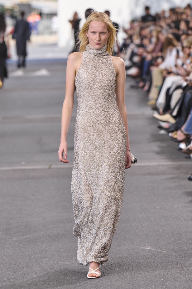 عرض Chloe لصيف 2024