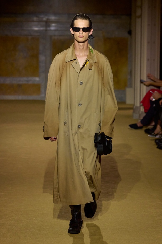 مجموعة Coach لربيع وصيف 2024... احتفال بسنوات المصمم ستيوارت فيفرز العشر وعشقه لنيويورك